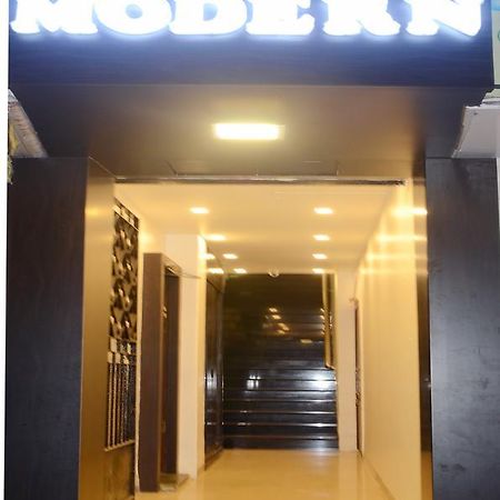 Hotel Modern Bombay Exterior foto