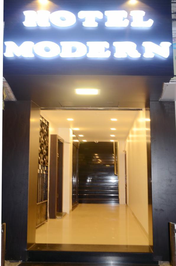 Hotel Modern Bombay Exterior foto